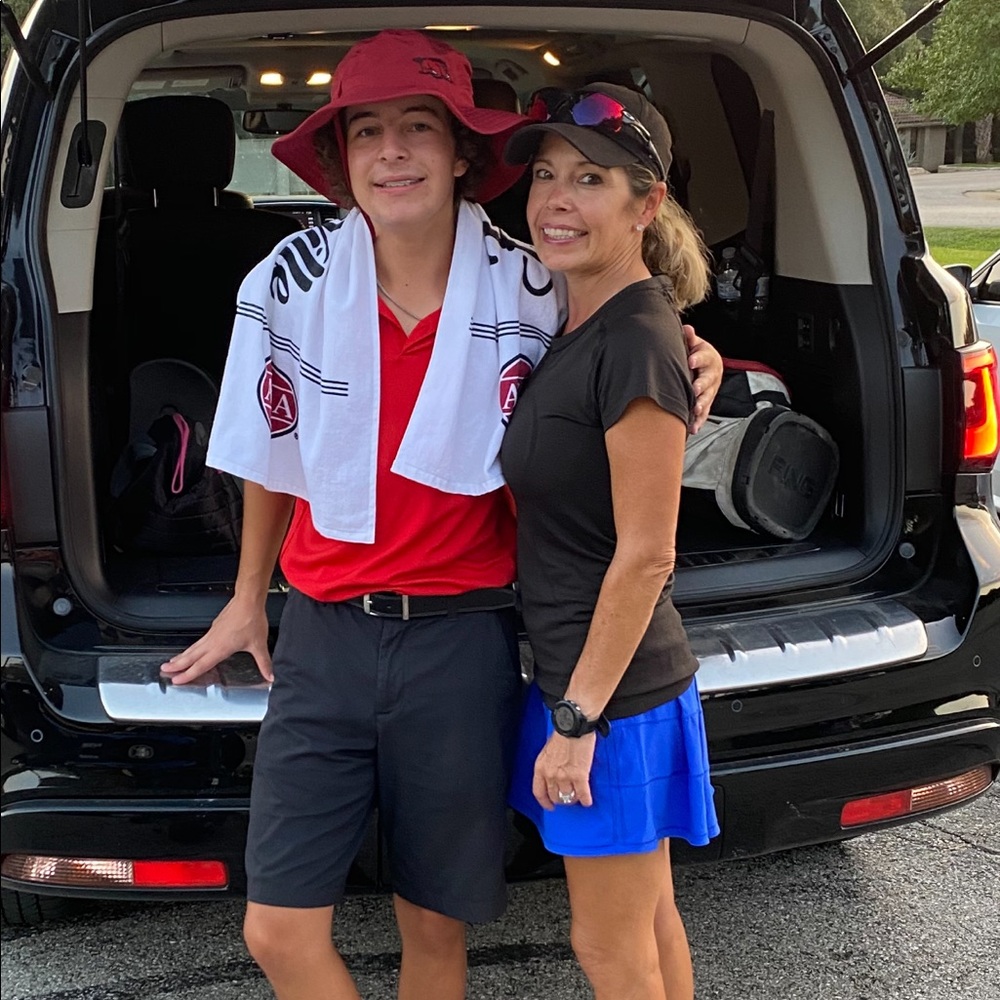 Meet your Posher, Peaches